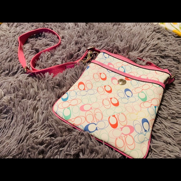 Coach Handbags - Retro Coach Crossbody Bag